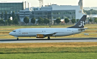 OY-JTK (24903) 1991 Boeing 737-4Y0(SF)