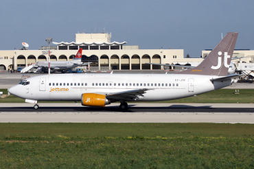 OY-JTF (24364) 1988 Boeing 737-382
