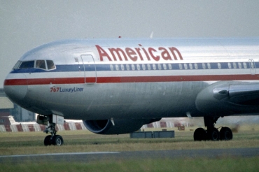 N362AA (cn 24043) Boeing 767-323ER