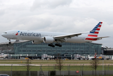 N718AN (cn 41665) Boeing 777-323ER