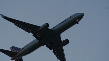 N385AM · Boeing 767-323/ER · (MAN / EGCC)