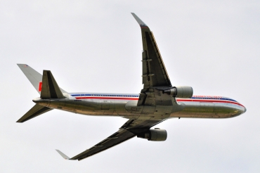 N394AN (29431) 1998 Boeing 767-323ER WL