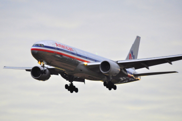 N752AN (30260) 2001 Boeing 777-223(ER)