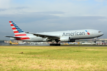 N762AN (31479) 2002 Boeing 777-223(ER)