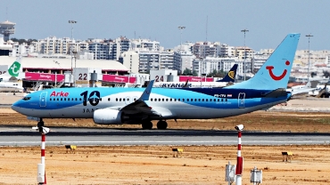 PH-TFA (35100) 2007 Boeing 737-8K5(WL)