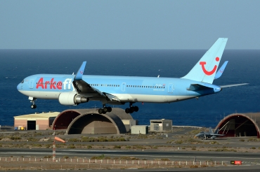 PH-OYJ (29384) 2000 Boeing 767-304(ER)(WL)
