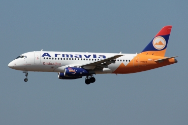EK-95015 (cn 95007) Sukhoi Superjet 100