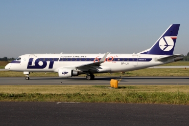 SP-LII (17000290) Embraer 170-200LR