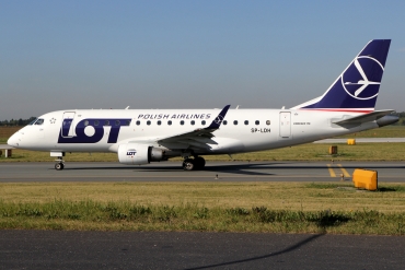 SP-LDH (17000069) Embraer 170-100LR