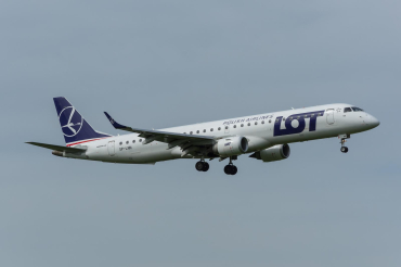 SP-LNN (19000413) Embraer ERJ-195AR