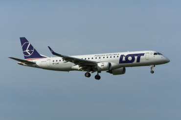 SP-LMF (19000330) Embraer ERJ-190AR