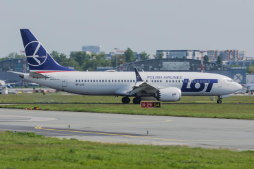 SP-LVC (43347) 2018 Boeing 737-8 MAX