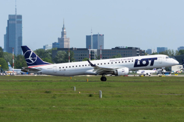 SP-LNN (19000413) Embraer ERJ-195AR