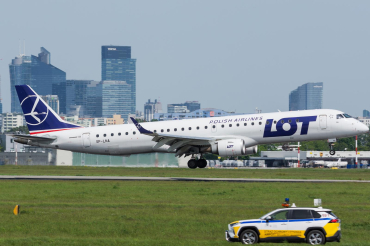 SP-LNA (19000415) Embraer 190-200LR