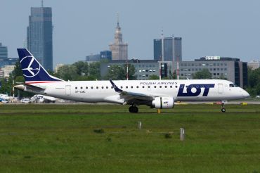 SP-LMC (19000763) Embraer 190-100STD