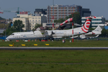 SP-EQG · Bombardier Dash 8-Q402 · (WAW / EPWA)