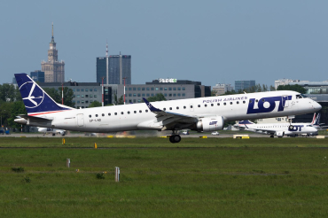 SP-LND (19000516) Embraer 190-200LR