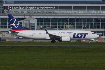 SP-LVB (64068) 2017 Boeing 737-8 MAX