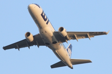 SP-LIO (17000321) Embraer 170-200LR