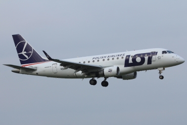 SP-LDF (17000035) Embraer 170-100LR