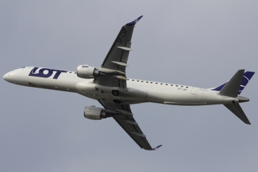 SP-LNF (19000596) Embraer 190-200LR