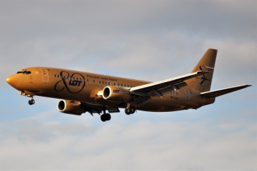SP-LLC · Boeing 737-45D · (LHR / EGLL)