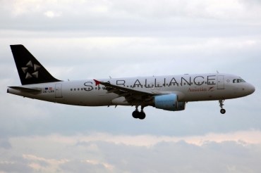 OE-LBX (1735) 2002 Airbus A320-214
