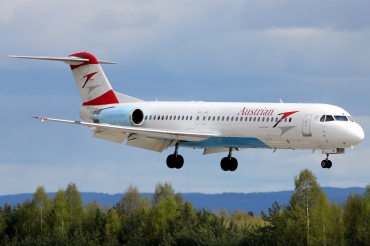 OE-LVA (cn 11490) Fokker 100