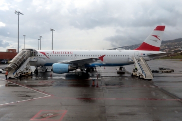 OE-LBM (1504) 2001 Airbus A320-214