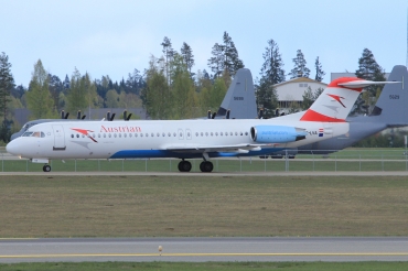 OE-LVA (cn 11490) Fokker 100