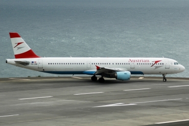 OE-LBE (935) 1998 Airbus A321-211