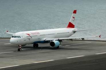 OE-LBE (935) 1998 Airbus A321-211