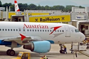 OE-LBS · Airbus A320-214 · -