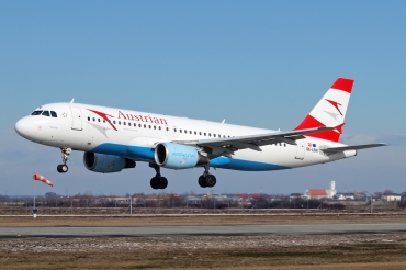 OE-LBN (768) 1997 Airbus A320-214