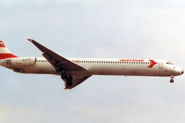 OE-LDY (cn 49115) McDonnell Douglas MD-81