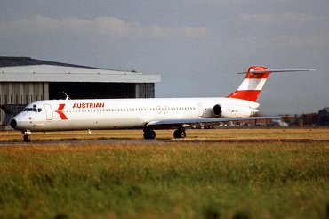 OE-LDX (cn 48021) McDonnell Douglas MD-81