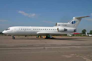 RA-42369, (cn 4520422914166), Yakovlev Yak-42D