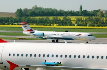 OE-LVI · Fokker 100 · (VIE / LOWW)