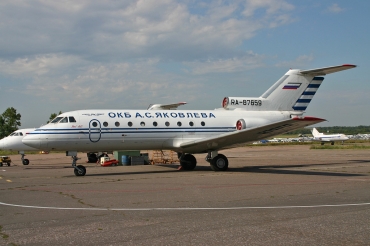 RA-87659 (9240325) Yakovlev Yak-40 1973