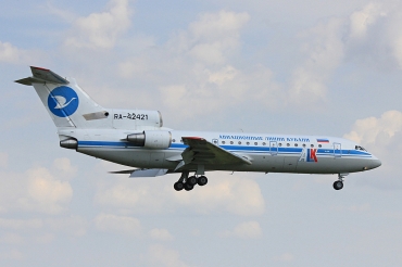 RA-42421 (4520422303017) Yakovlev Yak-42D