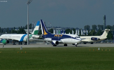 EI-DTY (25017) 1991 Boeing 737-3M8