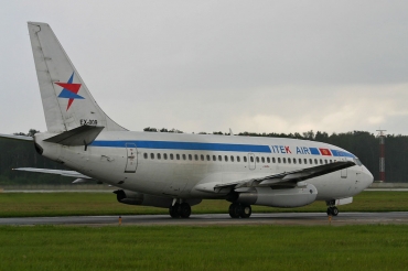 EX-009 · Boeing 737-219/Adv · (DME / UUDD)