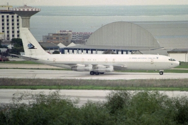 272 (21096) 1975 Boeing 707-3L6C