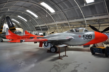 WZ550 · De Havilland DH-115 Vampire T11 · -