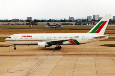 F-GHGD (24832) 1990 Boeing 767-27EER
