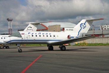 RA-87828 (9242024) 1972 Yakovlev Yak-40