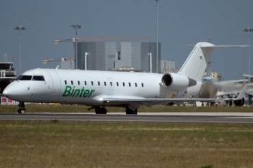 EC-JCM (cn 7981) Bombardier CRJ200ER