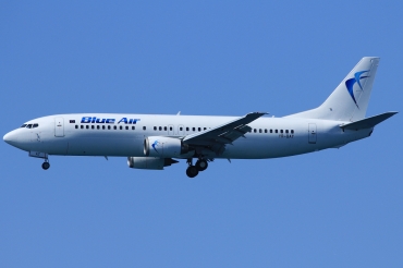 YR-BAT (cn 25147) Boeing 737-4Z9
