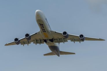 N412MC (30559) 2000 Boeing 747-47UF