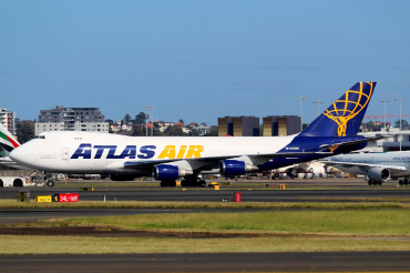 N409MC (30558) 2000 Boeing 747-47UF